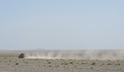 Jeep onderweg Khongoryn ElsBayanzag  Mongolie