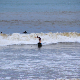 Ik houd van sport en avontuur. Je kunt op deze reis gave dingen doen. Je krijgt surfles, je wandelt door de jungle en gaat tuben, je kunt fietsen en zwemmen.