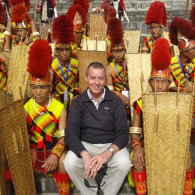 Ik nodig je uit om met mij mee te gaan op deze eenmalige reis naar de onontdekte staten Assam, Arunachal en Nagaland met o.a. een bezoek aan Tawang, Kaziranga en het kleurrijke Hornbillfestival.